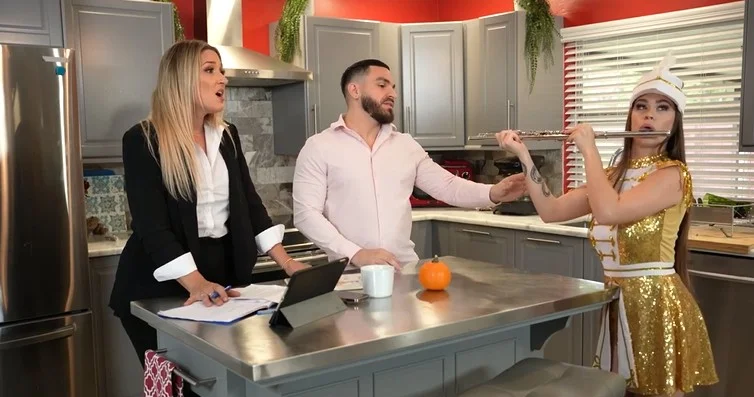 Josie sutter sin stedfars pik