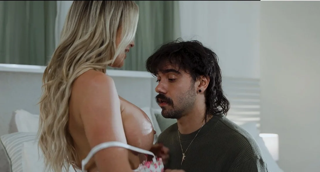 Reality Junkies - Andi Avalon - Mommy Got Tits