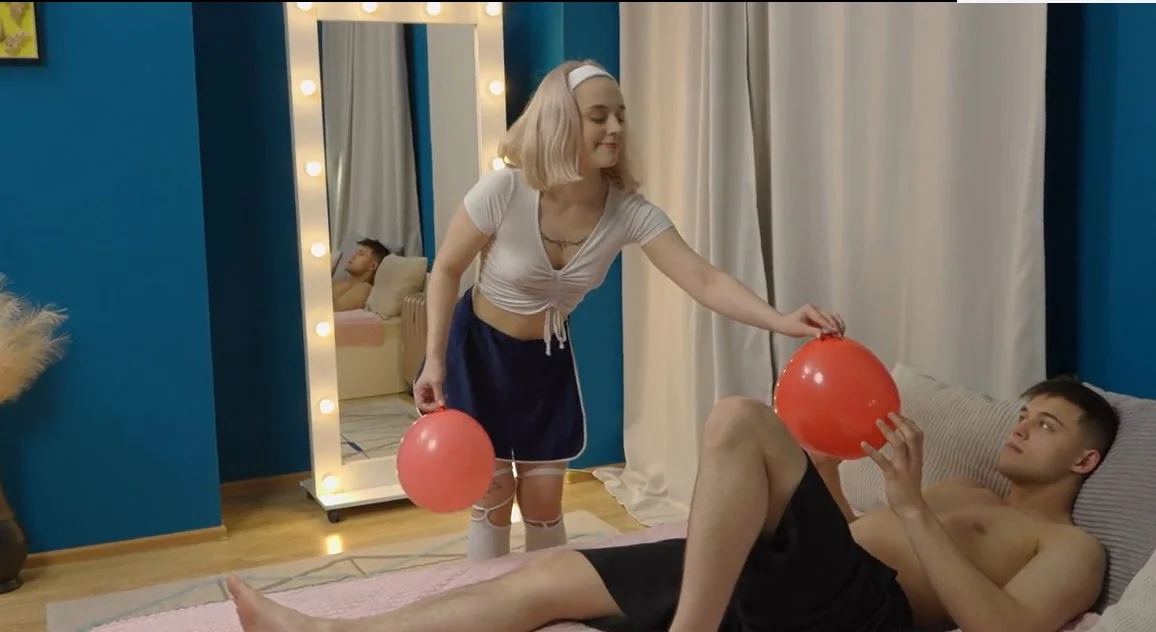 Seks fleksibilni video - Molly Cute - Analni seks u fleksibilnim pozama