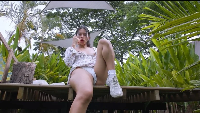 Nézd meg a 4 Beauty-t - Leyla Grey - Nagyszerű móka a színfalak mögött