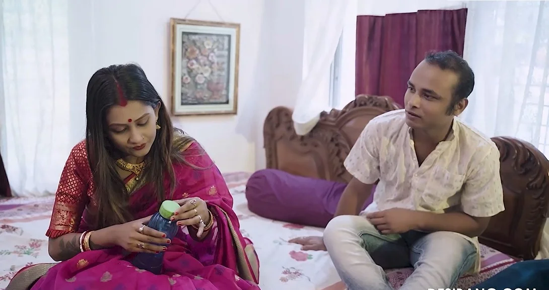 Desibang - Busty Lady With A Bindi Gets Loved