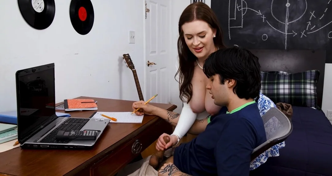 Milfty - Lindsay Lee - The Best Tutor In Town- She Gives Secret Blowjobs Under the Desk