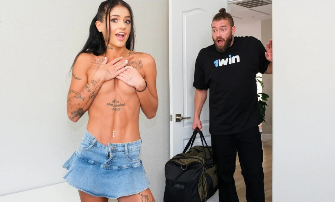 Brazzers Exxtra - Ryan Reid - Napalona opiekunka domu trafia w dziesiątkę