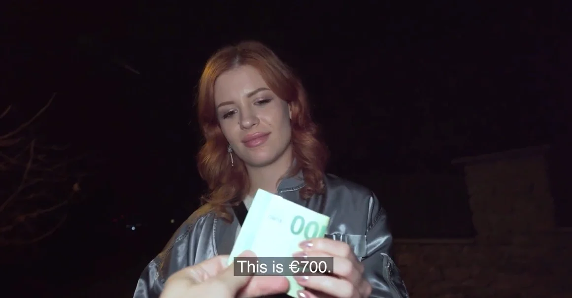 јавни агент - миа стоун - пушеће прскање прскање 1080p