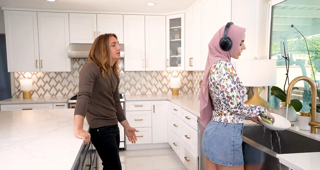 Hijab Mylfs - Venus Valencia - “Learn To Fuck Like an American Woman!” Hijabi Friends With Benefits