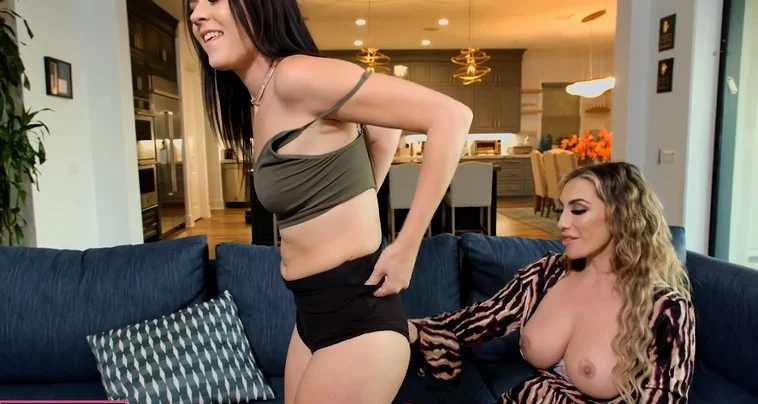 Girl Girl XXX - Mia James & Ruby Moon - Ruby Moon Cant Go A Day Without Stepmom Mia James