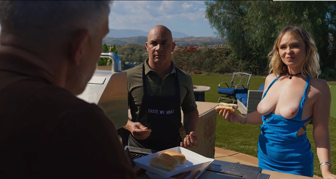 Brazzers Exxtra - Lilly Bell - Hoeing Up The Bromance